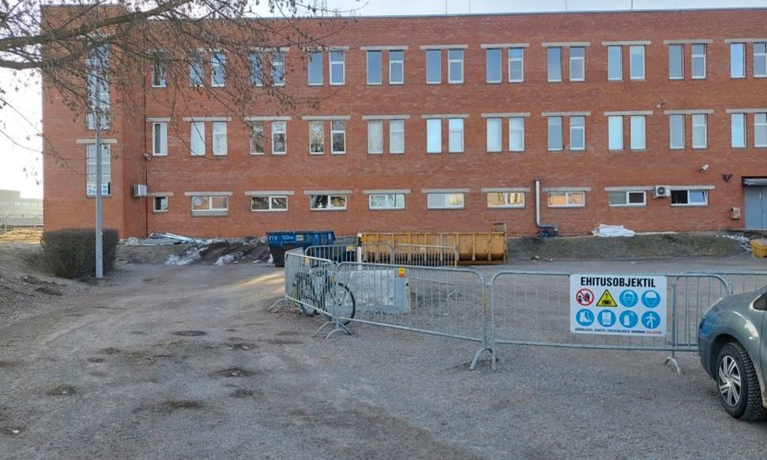 Eesti Raudtee Tartu Sidemaja välisvaade Riia tänaval